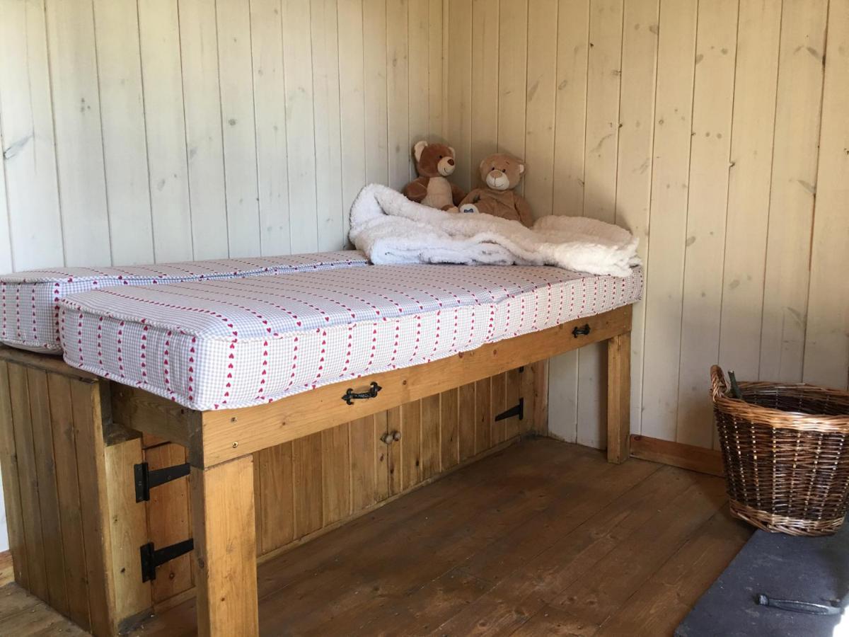 Fernwood Bed & Breakfast ริงวูด ภายนอก รูปภาพ